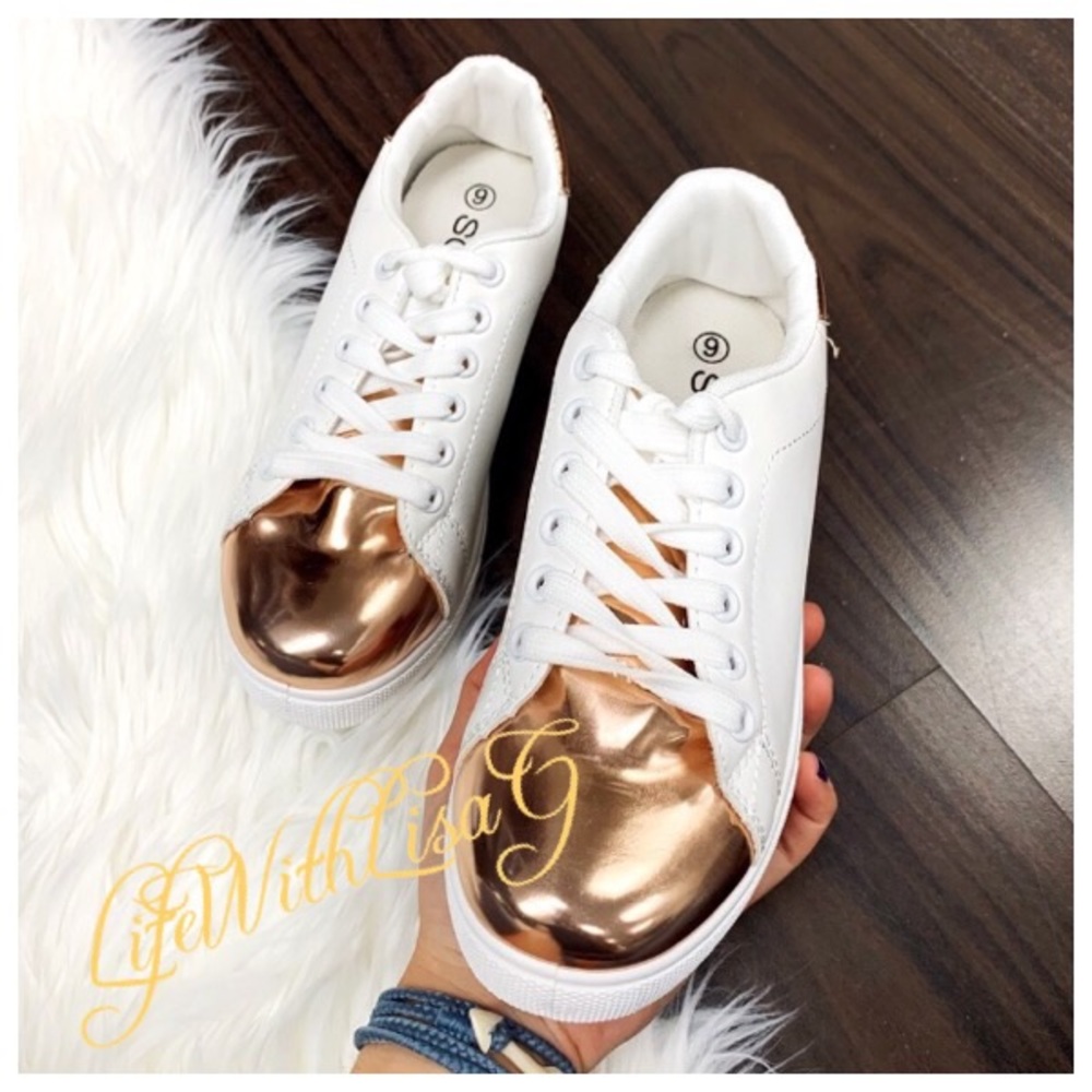 ✨HOST PICK✨ White/Metallic Sneaker - Picture 3 of 7